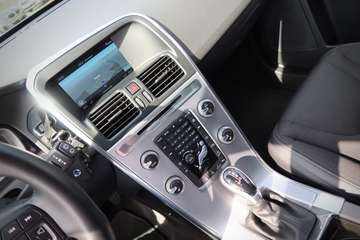 Volvo XC60#MOMENTUM#AHK#2HD#ACC#PANO# – Bild 16