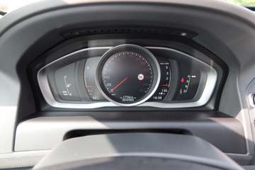 Volvo XC60#MOMENTUM#AHK#2HD#ACC#PANO# – Bild 20