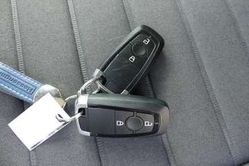 Ford Tourneo Connect 1.5 EcoBlue Aut.Titan DAB/Kamera – Bild 21