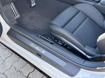 Porsche 911 Turbo S – image 7
