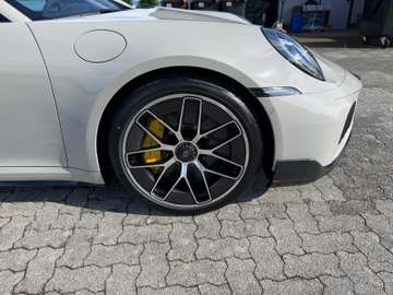 Porsche 911 Turbo S – image 8