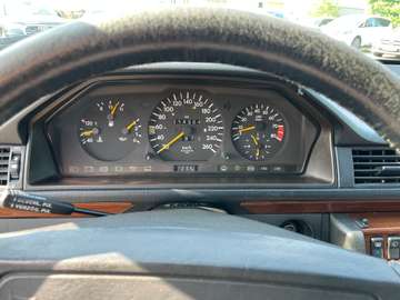 Mercedes-Benz TE-24 W124 Fahrbereit/Gepflegt/7-Sitzer – Bild 12