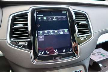 Volvo XC90 B6 R-Design AWD#1HD#ACC#B&W#PANO#22"# – image 19