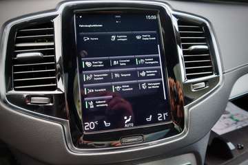 Volvo XC90 B6 R-Design AWD#1HD#ACC#B&W#PANO#22"# – image 21
