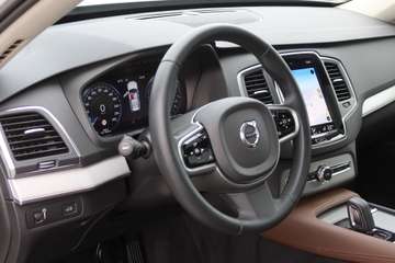 Volvo XC90 Momentum Pro AWD #LUFT#1HAND#PANO#ACC#1HD# – image 14