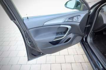 Opel Insignia SportsTourer#AHK#Sommer+Winttereifen#2HD# – Bild 9