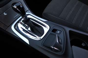Opel Insignia SportsTourer#AHK#Sommer+Winttereifen#2HD# – Bild 17