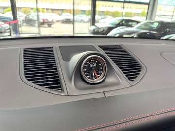 Porsche MACAN 2.0 PANO ACC CHRONO KEY-GO 360°CAM 21" – image 17