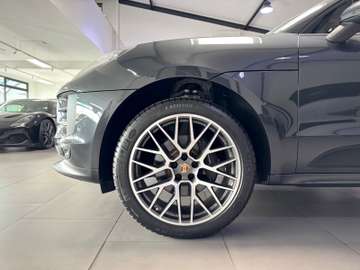 Porsche MACAN 2.0 PANO ACC CHRONO KEY-GO 360°CAM 21" – image 29