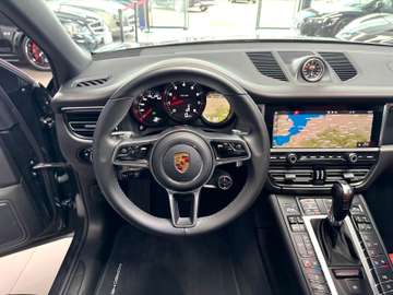 Porsche MACAN 2.0 PANO ACC CHRONO KEY-GO 360°CAM 21" – image 6