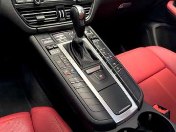Porsche MACAN 2.0 PANO ACC CHRONO KEY-GO 360°CAM 21" – image 10
