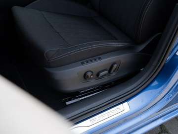 Skoda Superb Combi 2.0 TDI Style DSG AHK+MATRIX+RFK+AC – Bild 16