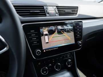 Skoda Superb Combi 2.0 TDI Style DSG AHK+MATRIX+RFK+AC – Bild 10