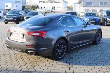 Maserati Ghibli GranSport* Premium Winter-Packet HK-Sound – Bild 7