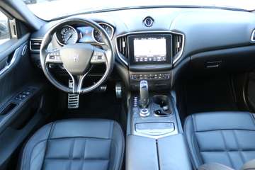 Maserati Ghibli GranSport* Premium Winter-Packet HK-Sound – Bild 17