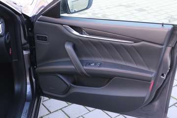 Maserati Ghibli GranSport* Premium Winter-Packet HK-Sound – Bild 22