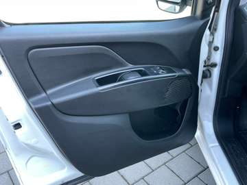 Fiat Doblo 1,3d Cargo SX Klima/PDC/Sortimo – Bild 13