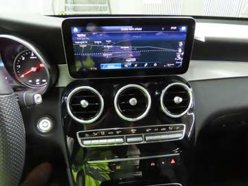 Mercedes-Benz GLC 300 d 4Matic AMG Line/Luft/Key-Go/HuD/Pano! – Bild 5