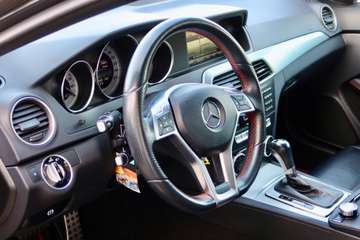 Mercedes-Benz C 350 CGI BlueEfficiency#AMG-PAKET#PANO#2HD# – Bild 12