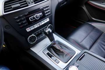 Mercedes-Benz C 350 CGI BlueEfficiency#AMG-PAKET#PANO#2HD# – Bild 18