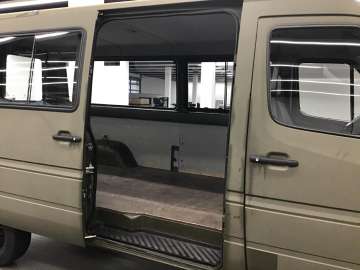 Mercedes-Benz Sprinter Kasten 313 CDI 4x4, 129 PS – Bild 11