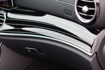 Mercedes-Benz E 300de#EQ#AMG-Sport#PANO#NIGHT#1HD#8xALU# – Bild 16