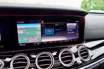 Mercedes-Benz E 300de#EQ#AMG-Sport#PANO#NIGHT#1HD#8xALU# – Bild 27