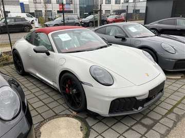 Porsche 911 Targa 4 GTS – image 1