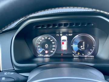Volvo XC90 AWD T8 TwinE*R-Design* Business AHK 7-Sitze – image 19