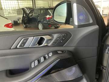 BMW X7 xDrive40i M Sport M Sportpaket B&W Surround – Bild 12