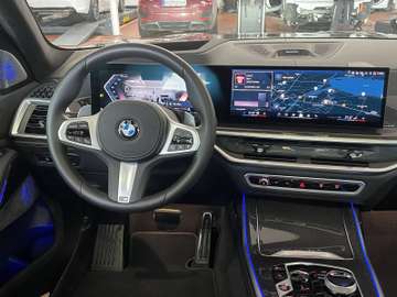 BMW X7 xDrive40i M Sport M Sportpaket B&W Surround – Bild 7