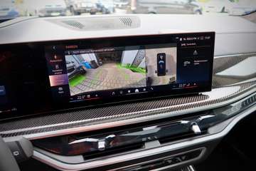BMW X7 xDrive 40 d M Sport PRO#PANO#CARBON#AHK#23" – Bild 10