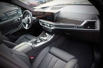 BMW X7 xDrive 40 d M Sport PRO#PANO#CARBON#AHK#23" – Bild 9