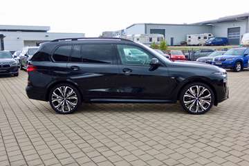 BMW X7 xDrive 40 d M Sport PRO#PANO#CARBON#AHK#23" – Bild 5
