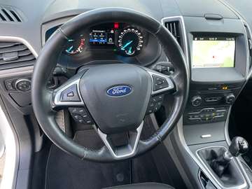 Ford Galaxy Business 2.0TDCI /7-Sitze/AHK/8xAlu/TOP – Bild 13