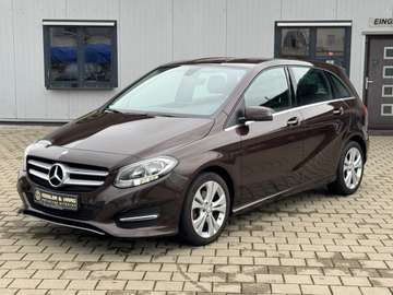 Mercedes-Benz B 180 AMG PDC NAVI KLIMA TOP – Bild 2