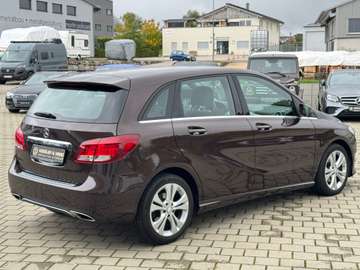 Mercedes-Benz B 180 AMG PDC NAVI KLIMA TOP – Bild 6