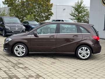 Mercedes-Benz B 180 AMG PDC NAVI KLIMA TOP – Bild 9