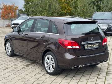 Mercedes-Benz B 180 AMG PDC NAVI KLIMA TOP – Bild 8