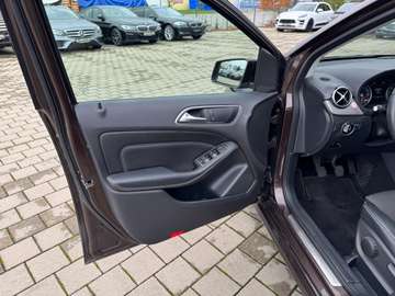 Mercedes-Benz B 180 AMG PDC NAVI KLIMA TOP – Bild 10