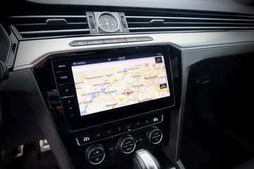 Volkswagen Passat 2.0TSI DSG#R-LINE#ACC#KEY-GO#VIRTUAL#1HD# – Bild 20