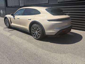 Porsche Taycan Cross Turismo 4 S-BOSE-INNO-HEAD UP – image 11