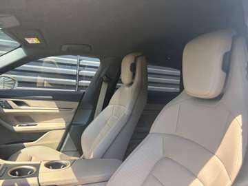 Porsche Taycan Cross Turismo 4 S-BOSE-INNO-HEAD UP – image 17