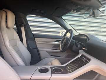 Porsche Taycan Cross Turismo 4 S-BOSE-INNO-HEAD UP – image 21