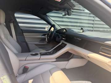 Porsche Taycan Cross Turismo 4 S-BOSE-INNO-HEAD UP – image 23