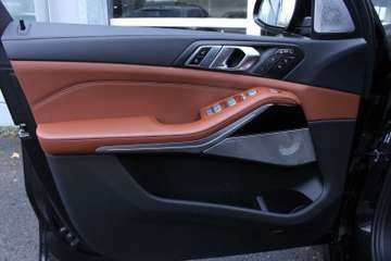 BMW X7 xDrive 40 d M Sport – Bild 16