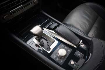 Lexus LS 600h F Sport – Bild 14