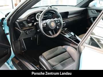 Porsche 992 911 Carrera GTS – image 9