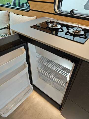 HYMER / ERIBA / HYMERCAR Venture S Mercedes – Bild 13