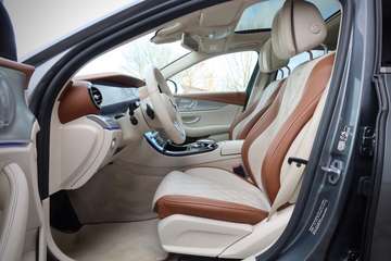 Mercedes-Benz E 200 d#Avantgarde + designo#LUFT#ACC#PANO – Bild 9